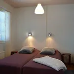 Apartment Pointin Vale *